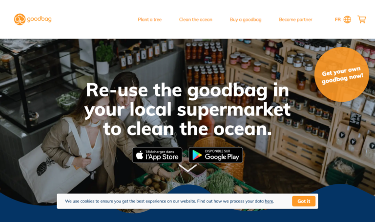 Goodbag • Plant new trees and collect waste by using a bag.